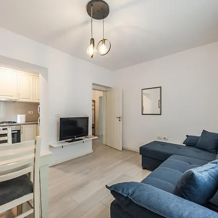 公寓 2bdr Condo-5min Walk From New Bazaar
