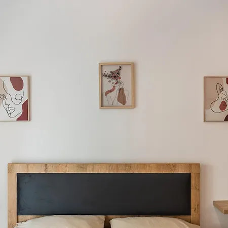 2bdr Condo-5min Walk From New Bazaar 公寓