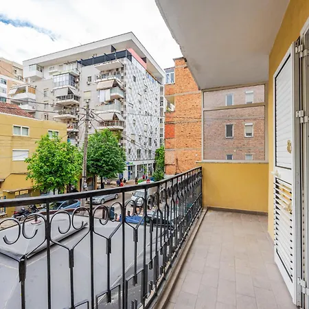 2bdr Condo-5min Walk From New Bazaar 公寓 *